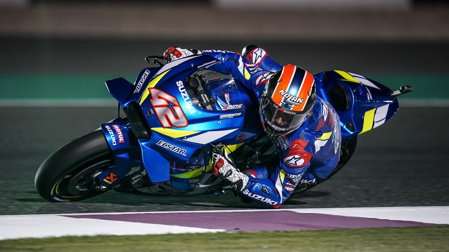 Andrea Dovizioso se impone a Marc Márquez en Qatar con un espectacular déjà vu