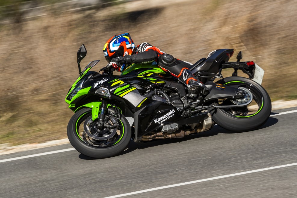 Kawasaki Ninja ZX-6R 2019, prueba, ficha técnica y primeras impresiones 