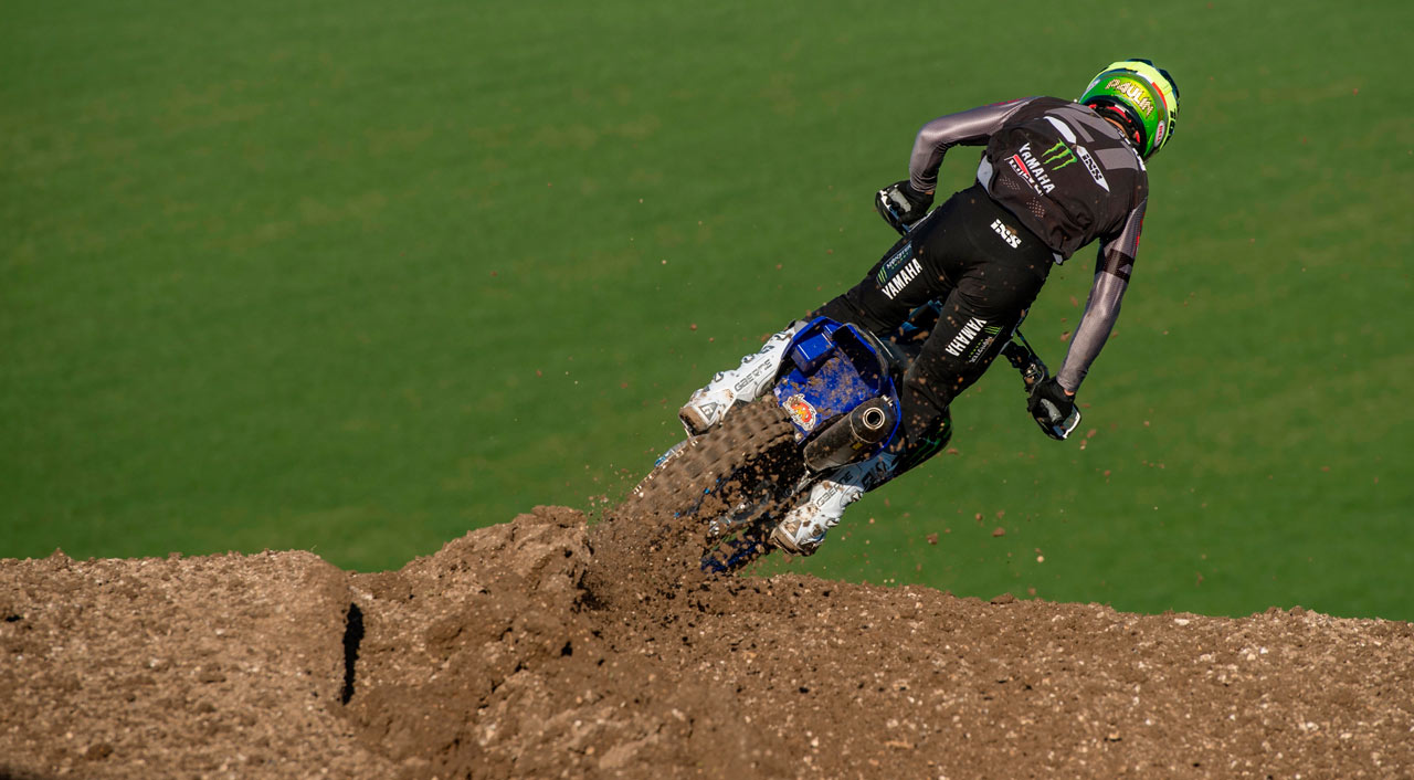 Tony Cairoli y Thomas Kjer Olsen se impone en el MXGP de Matterley Basin