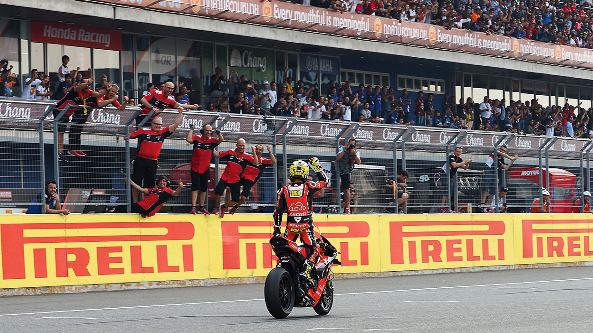 MOTOCICLISMO 2574, contenidos y sumario de la revista