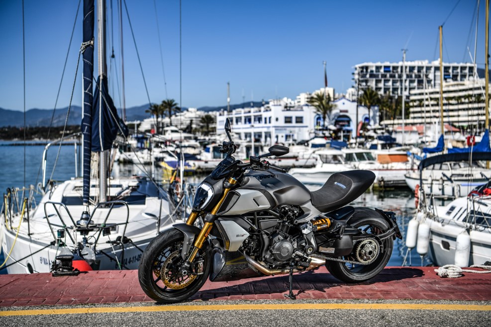 Ducati Diavel 1260 S 2019, prueba, ficha técnica y primeras impresiones 