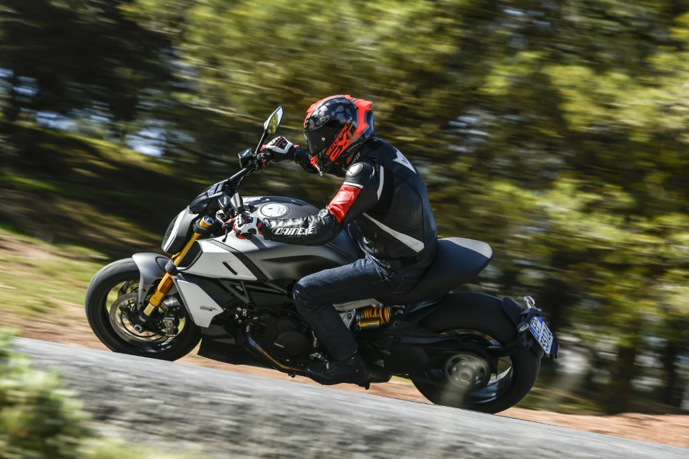 Ducati Diavel 1260 S 2019, prueba, ficha técnica y primeras impresiones 