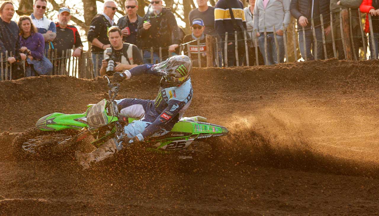 Dominio de Tony Cairoli y Jorge Prado en el MXGP de Valkenswaard