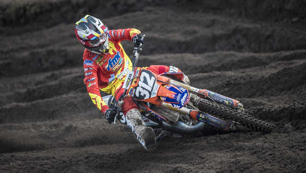 Dominio de Tony Cairoli y Jorge Prado en el MXGP de Valkenswaard