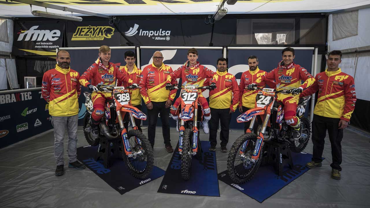 Dominio de Tony Cairoli y Jorge Prado en el MXGP de Valkenswaard