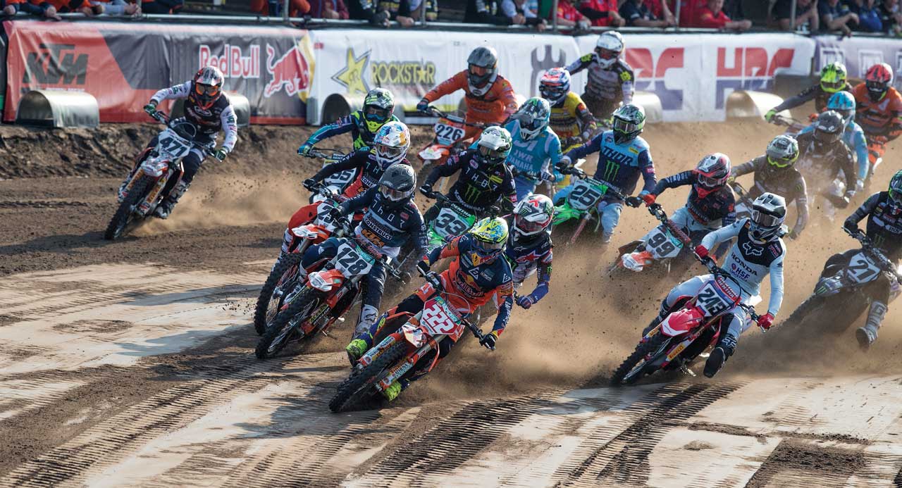 Dominio de Tony Cairoli y Jorge Prado en el MXGP de Valkenswaard