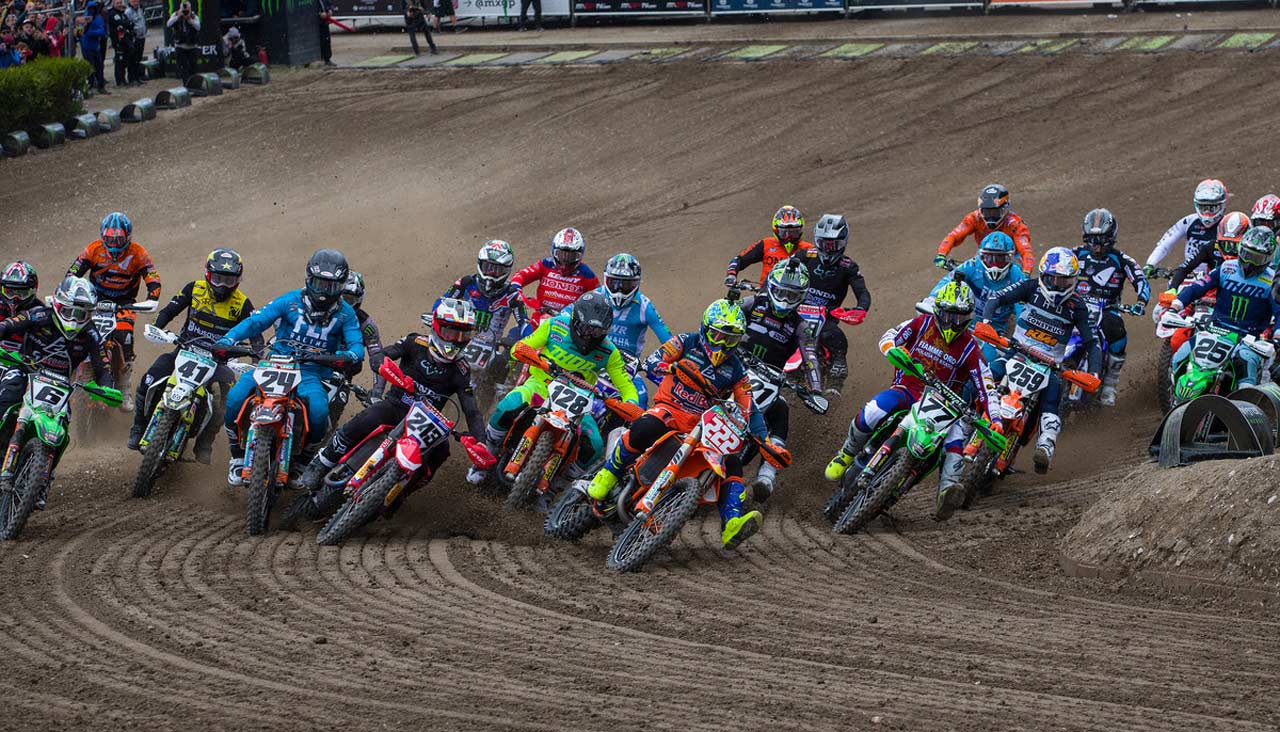 Emocionante victoria de Tim Gajser sobre Tony Cairoli en el MXGP de Trentino