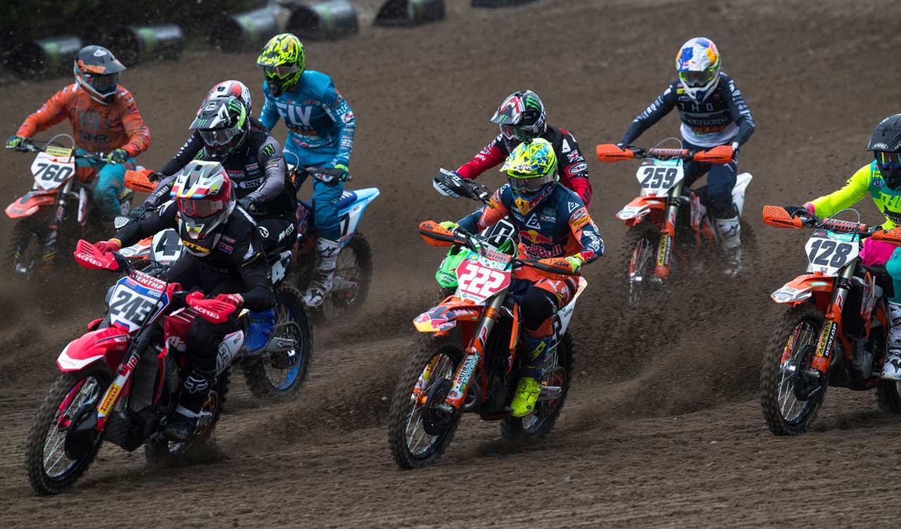 Emocionante victoria de Tim Gajser sobre Tony Cairoli en el MXGP de Trentino