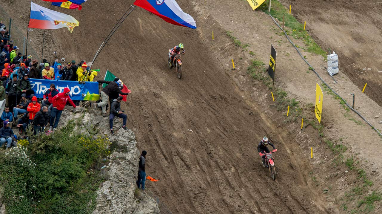 Emocionante victoria de Tim Gajser sobre Tony Cairoli en el MXGP de Trentino