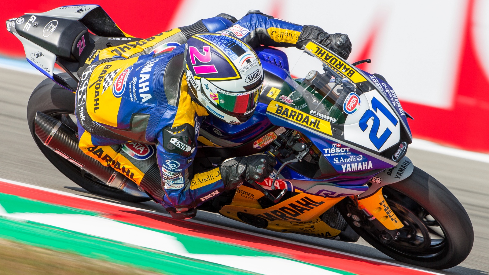 Federico Caricasulo bate a Randy Krummenacher en la fiesta de las Yamaha en Assen