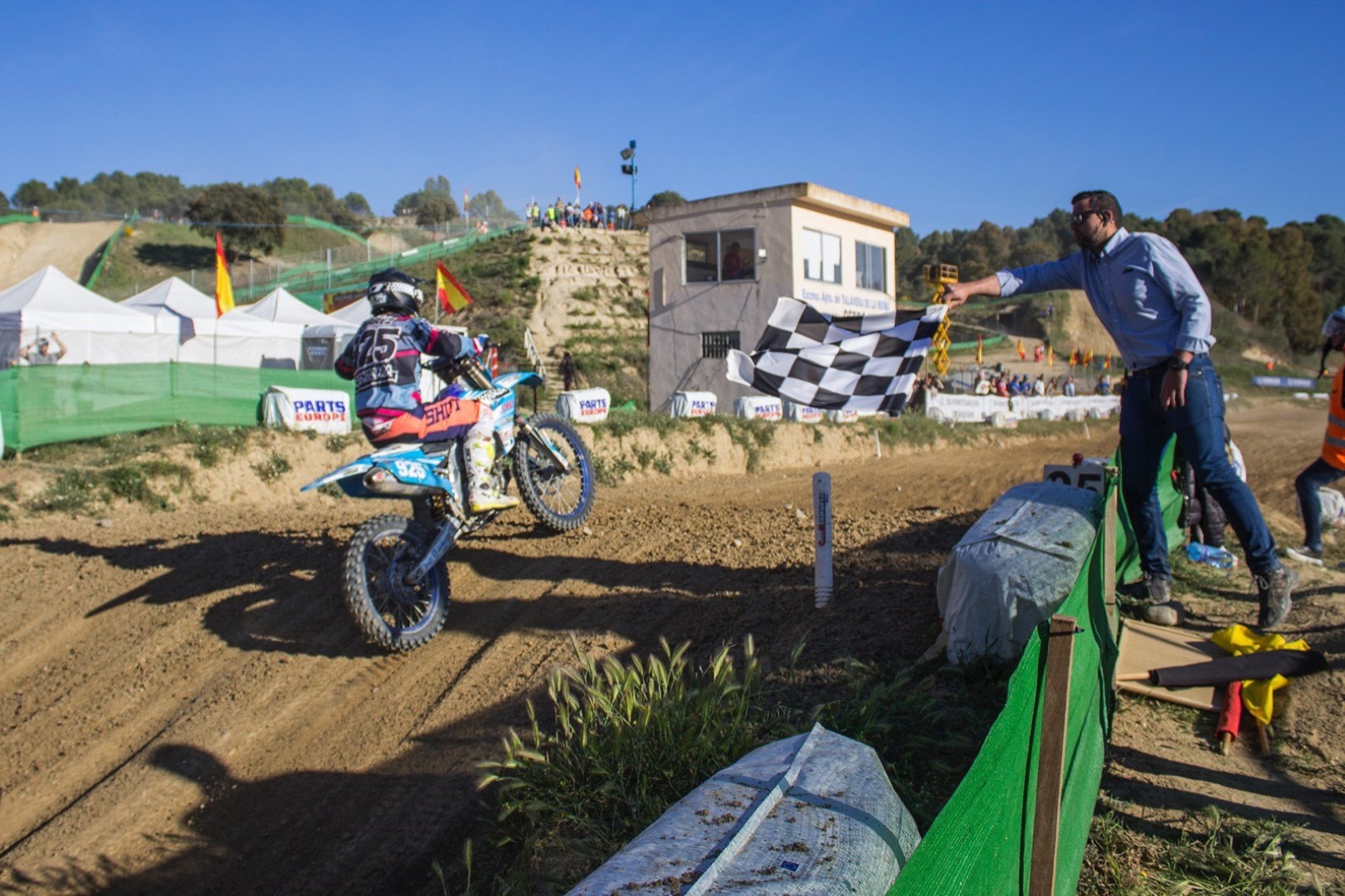 Los másters y las féminas, protagonistas en el MX de Talavera