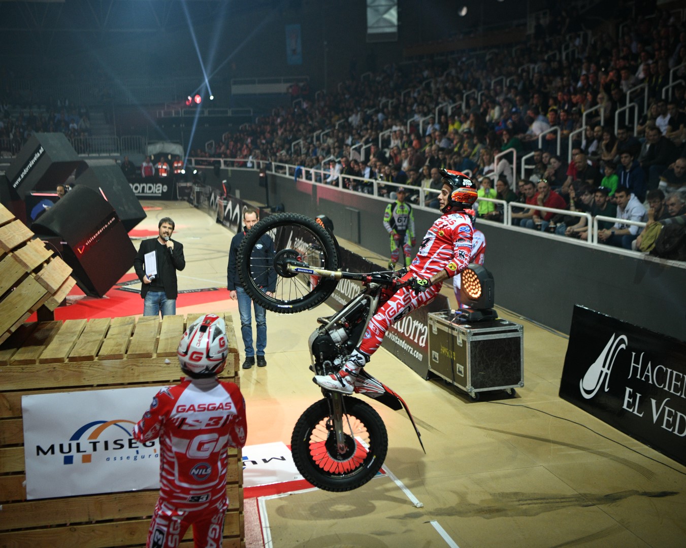 Toni Bou cierra la temporada de X-Trial ganando en Andorra