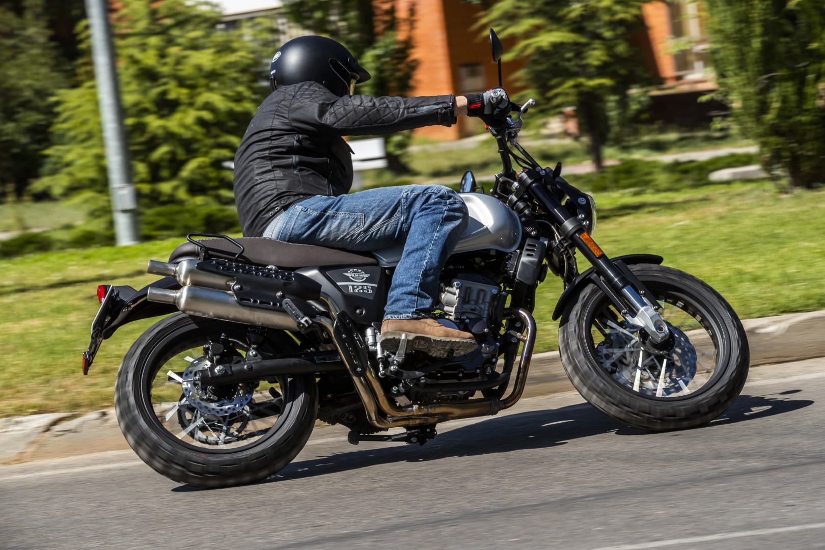 SWM Outlaw y Ace Of Spades 125