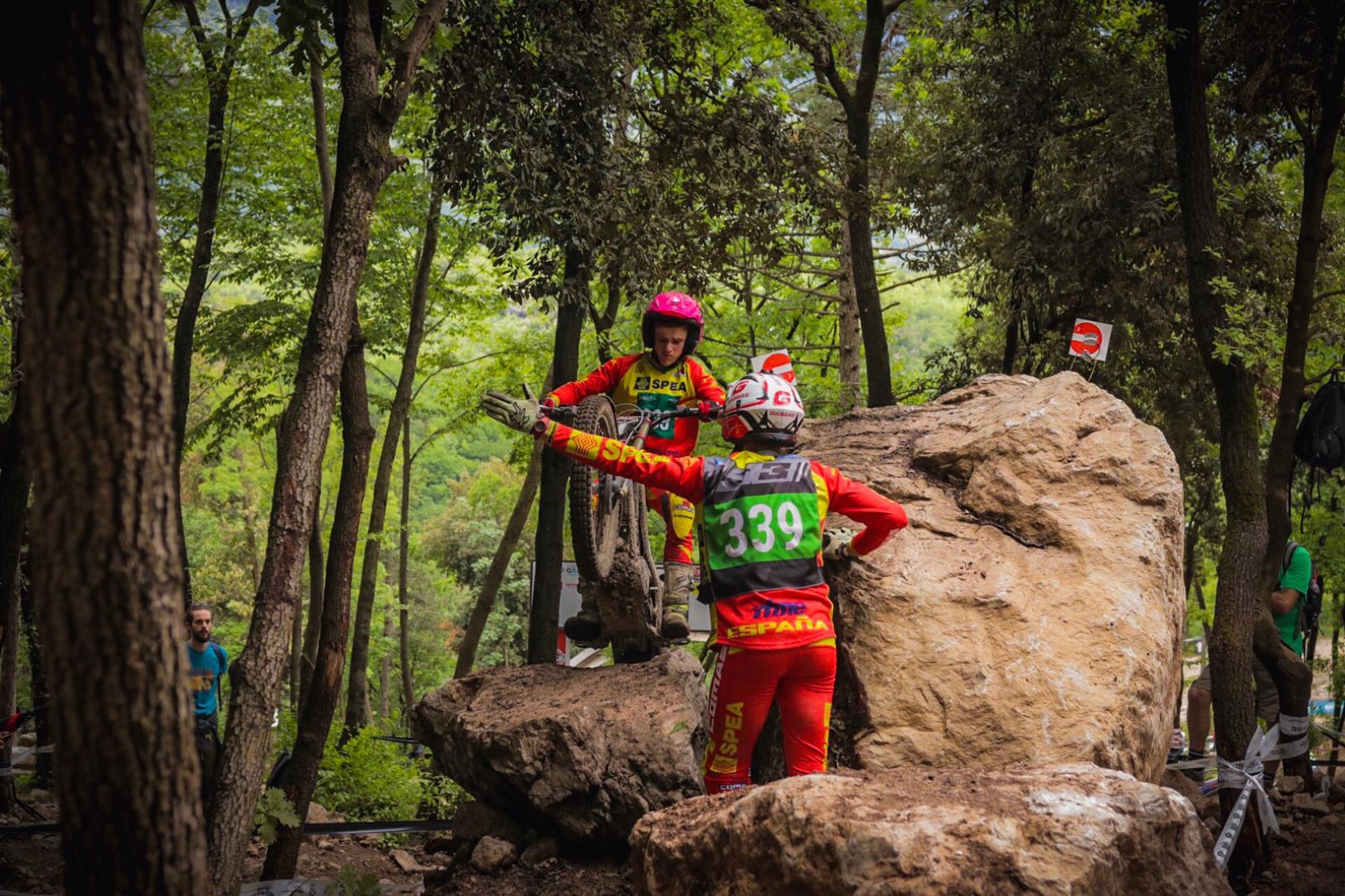 Victoria de Toni Bou en la primera cita del Mundial de TrialGP 