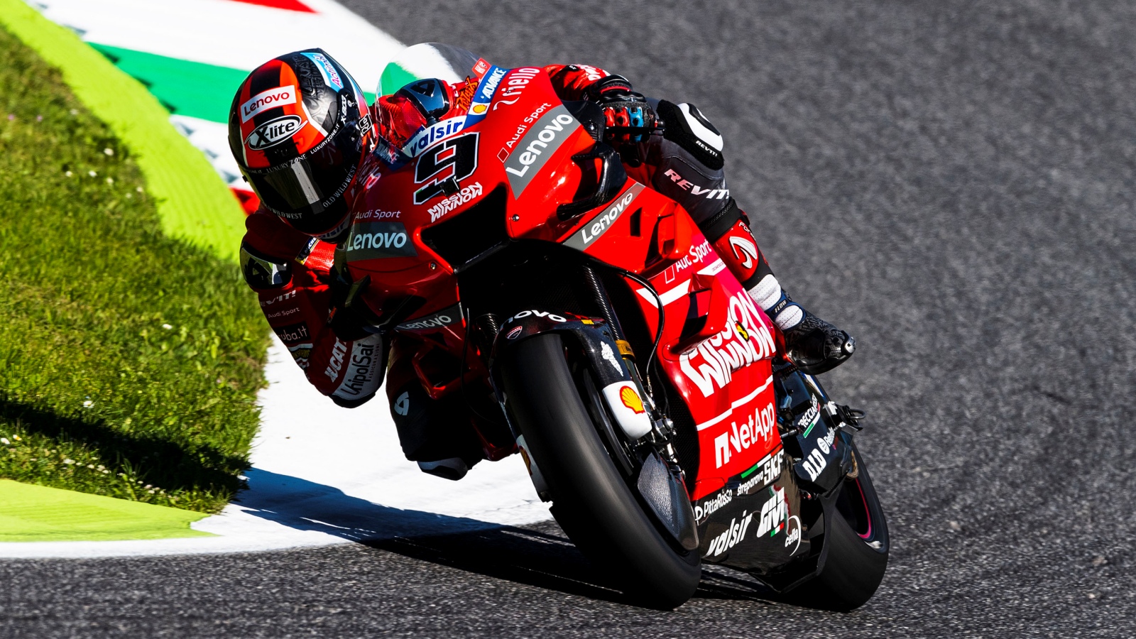 Marc Márquez tira de rebufo para arrebatar la pole en Mugello a Fabio Quartararo