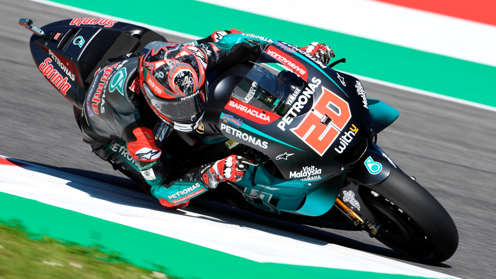 Marc Márquez tira de rebufo para arrebatar la pole en Mugello a Fabio Quartararo