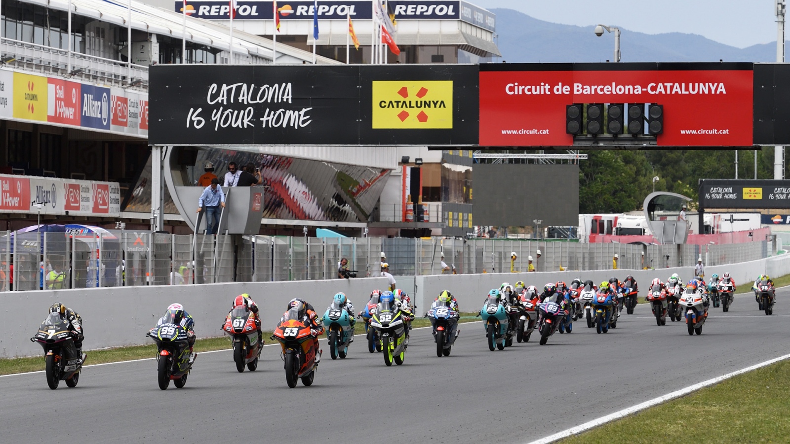 Carlos Tatay y Jeremy Alcoba se llevan las victorias de Moto3 en Barcelona-Catalunya