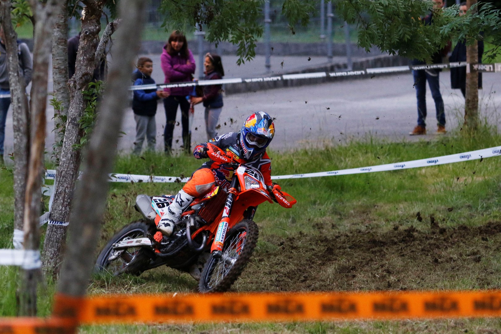 Josep García arrasa en el nacional de enduro en Infiesto