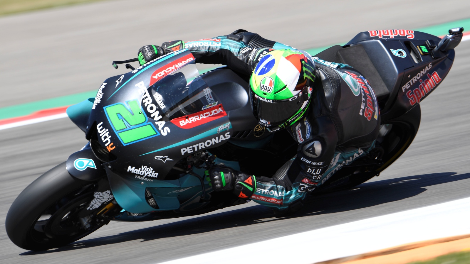 Maverick Viñales logra una victoria inapelable en Assen por delante de Marc Márquez