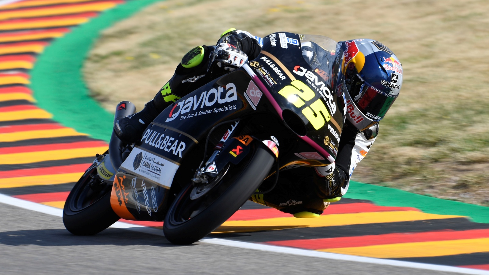 Lorenzo Dalla Porta bate a Marcos Ramírez en Alemania y es nuevo líder de Moto3