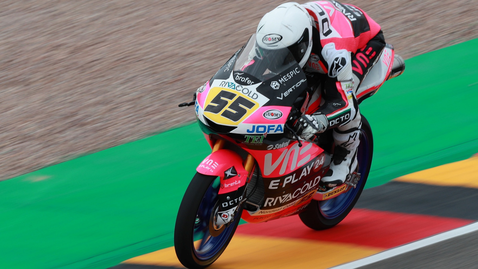 Lorenzo Dalla Porta bate a Marcos Ramírez en Alemania y es nuevo líder de Moto3