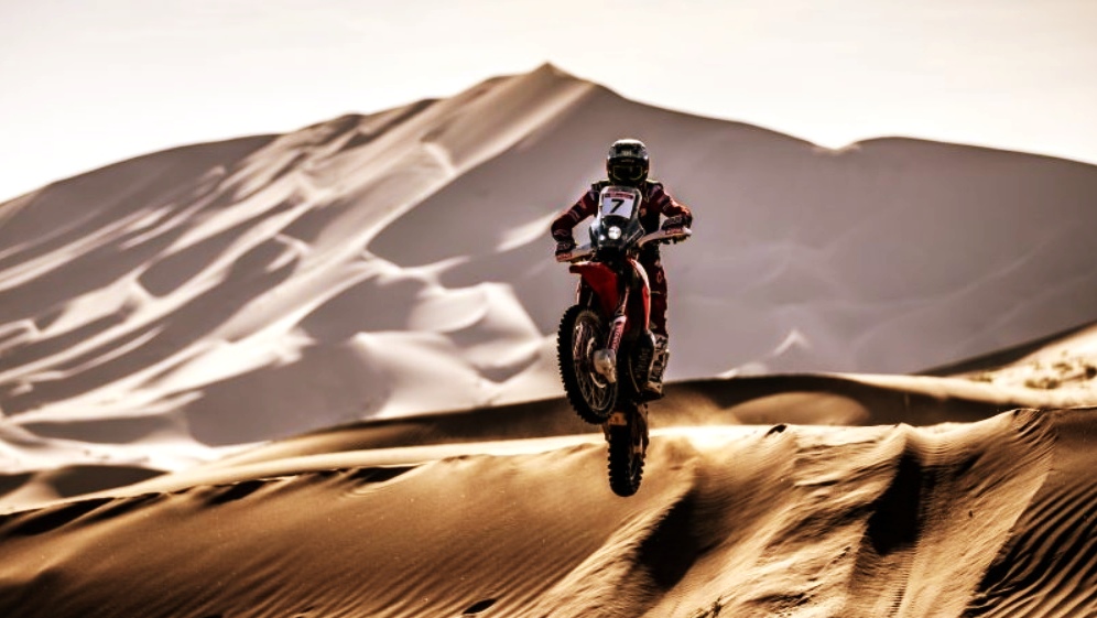 Sam Sunderland gana el Silk Way 2019 y es más líder del Mundial de Rallies