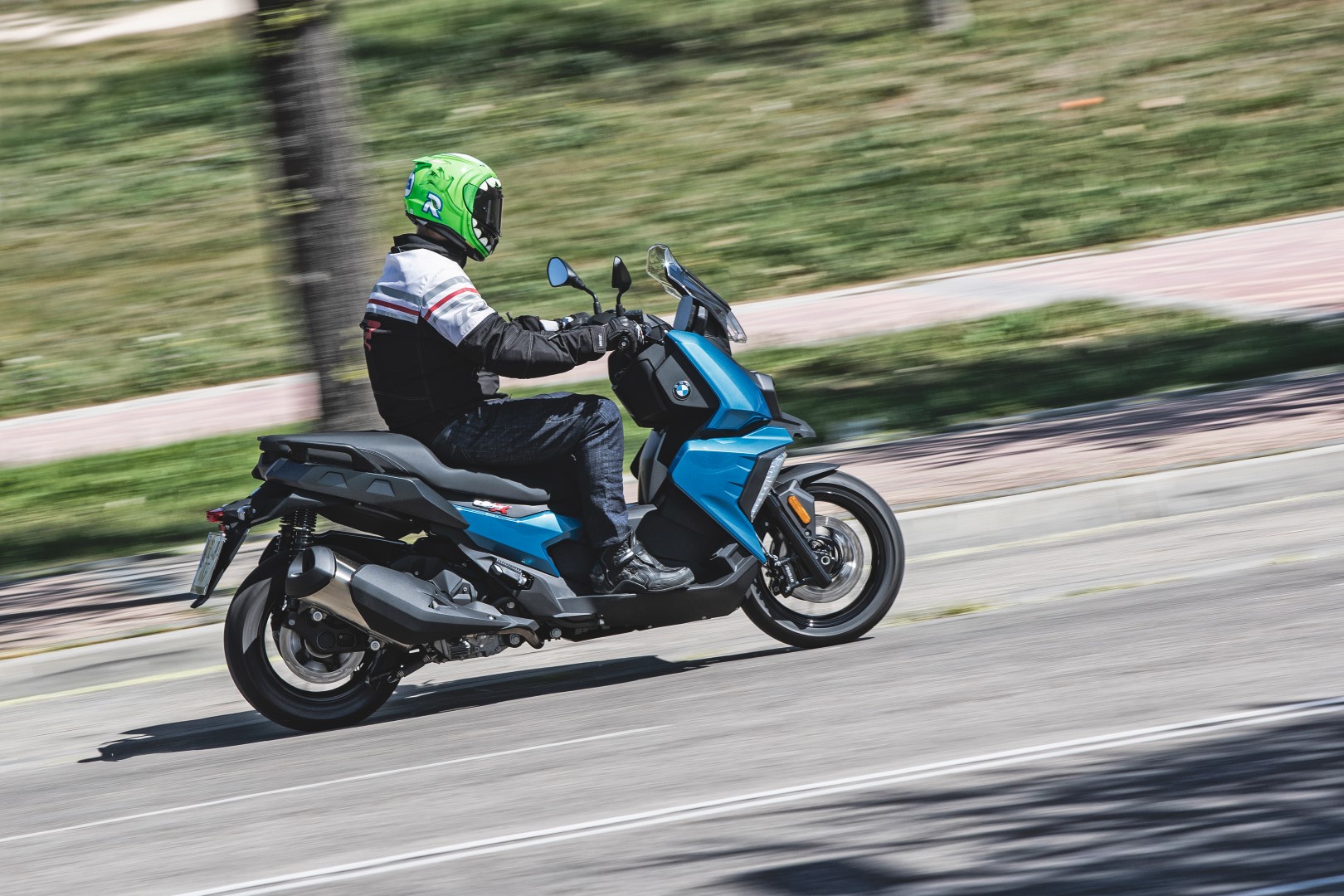 Comparativa Scooter 400: BMW C 400 X, KYMCO Xciting 400, Suzuki Burgman 400, Yamaha XMAX 400
