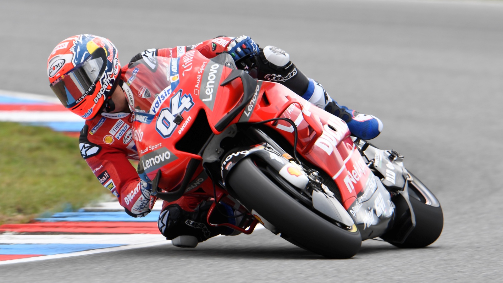 Marc ‘The Bike’ Márquez seca a Andrea Dovizioso en Brno e iguala a Mike Hailwood