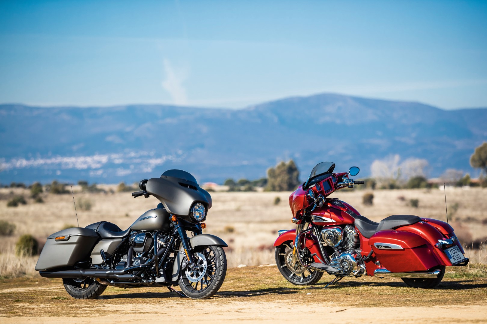 Cuerpo a cuerpo Harley-Davidson Street Glide Special - Indian Chieftain Limited