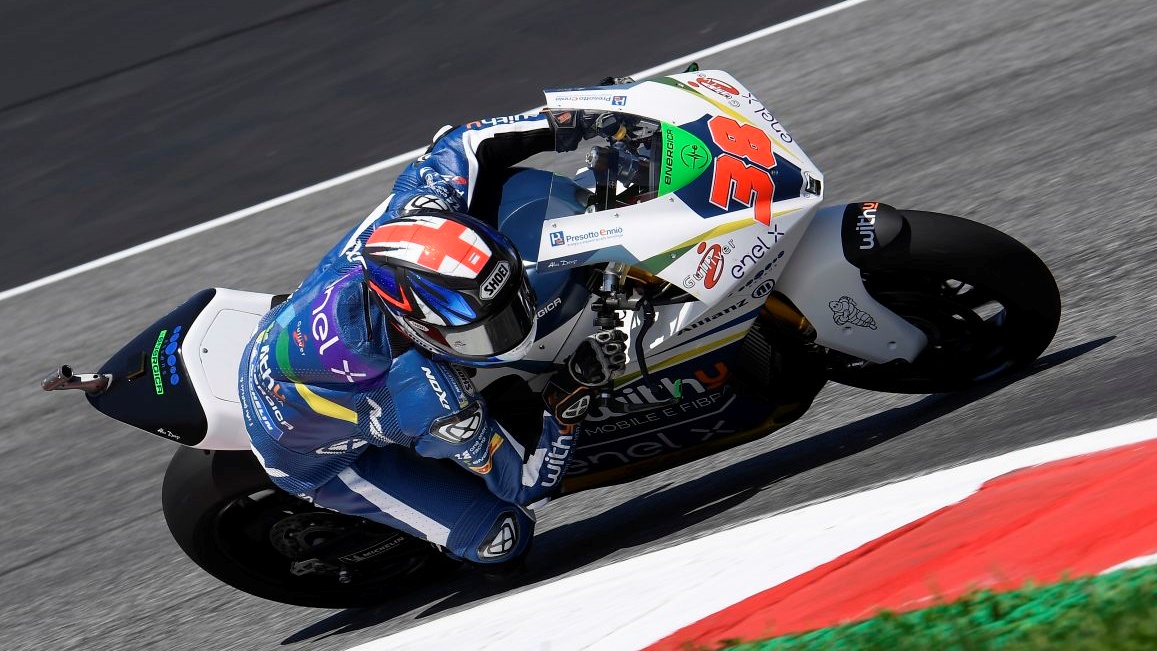 Mike Di Meglio logra la E-Pole en Austria ante Xavier Simeon y Bradley Smith