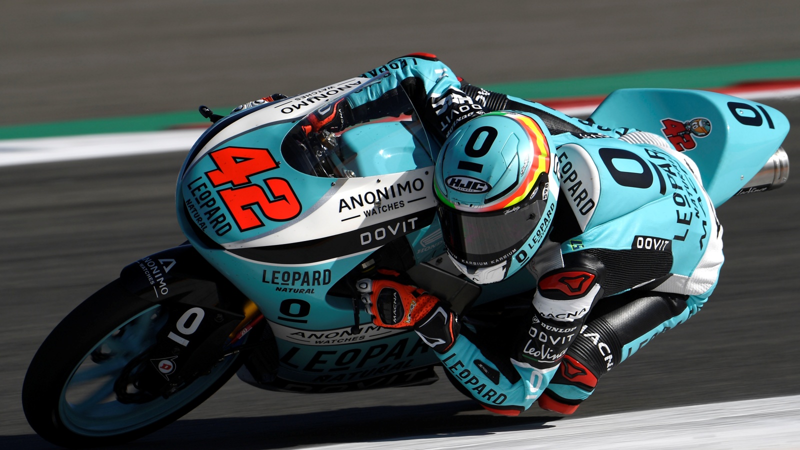 Romano Fenati vuelve a ganar y Arón Canet pierde el liderato ante Lorenzo Dalla Porta