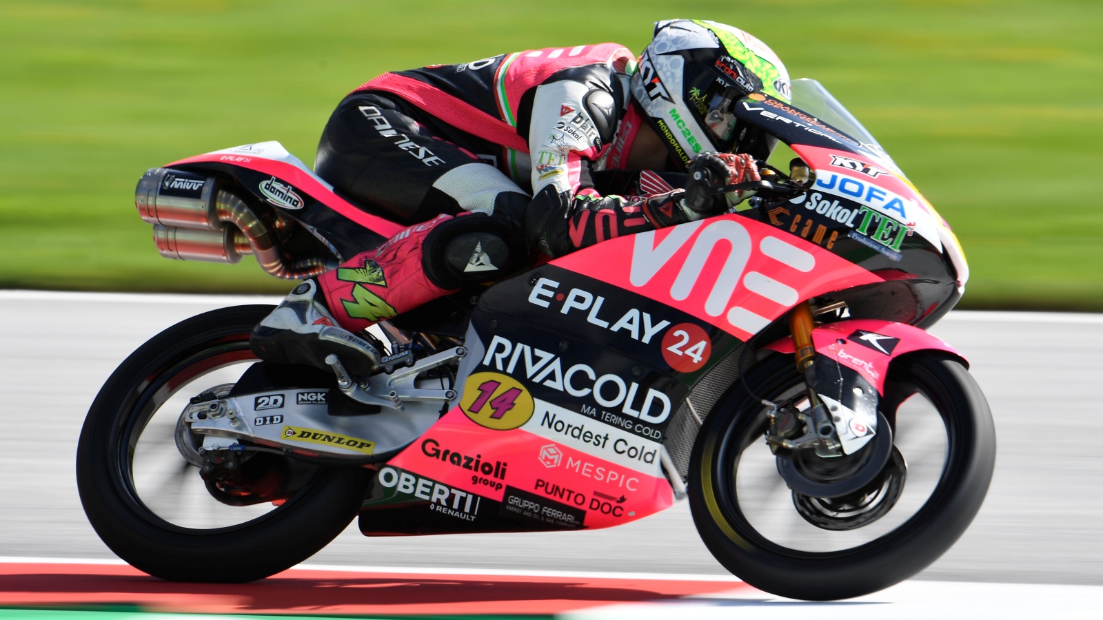 Romano Fenati vuelve a ganar y Arón Canet pierde el liderato ante Lorenzo Dalla Porta