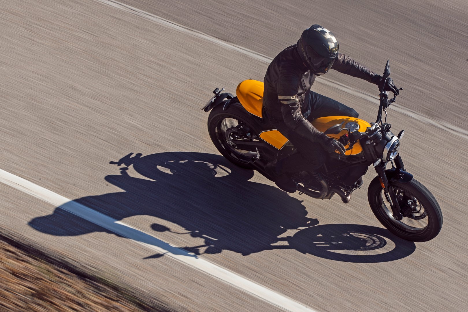 Ducati Scrambler Full Throttle, prueba a fondo, fotos y ficha técnica