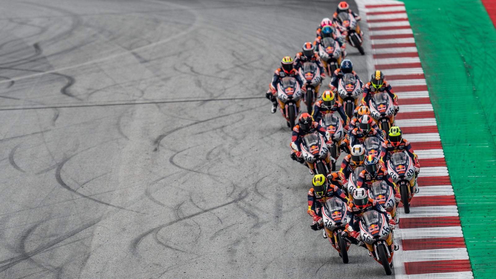 NoTodoMotoGP: Toni Elías pierde una ocasión de oro y Carlos Tatay ya roza el título