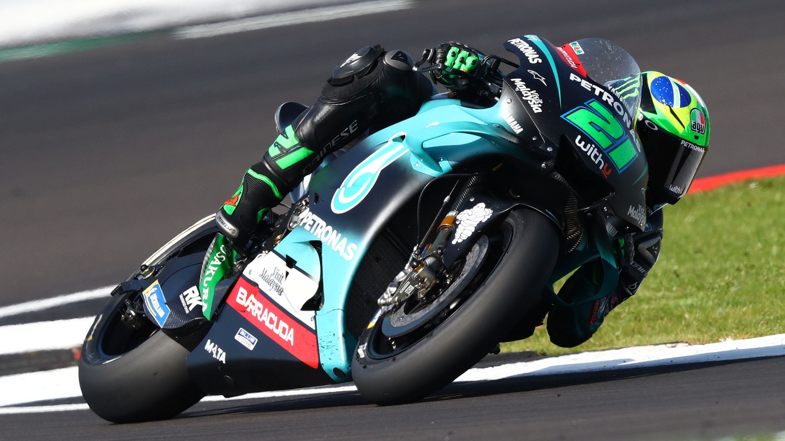 Álex Rins bate a Marc Márquez con un adelantamiento inolvidable en Silverstone