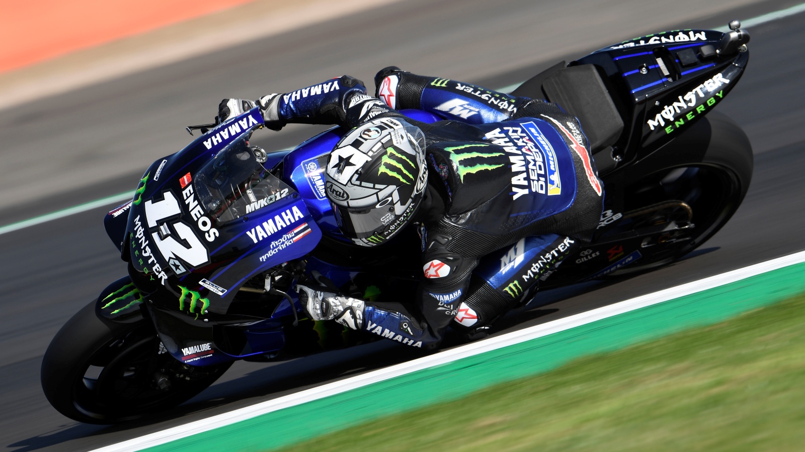 Álex Rins bate a Marc Márquez con un adelantamiento inolvidable en Silverstone