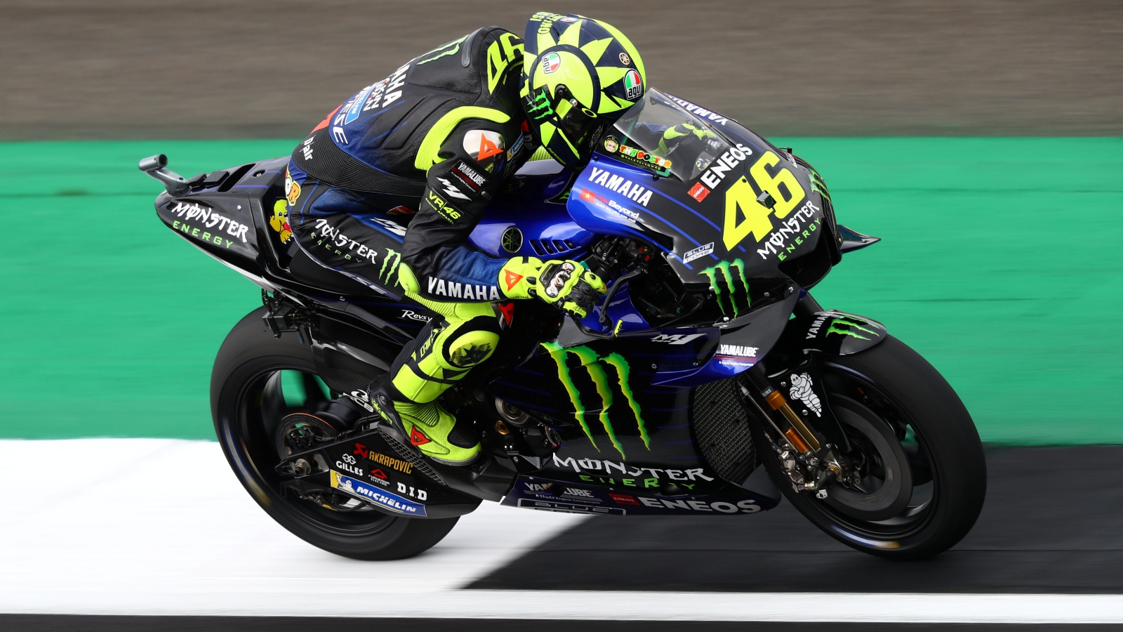 Álex Rins bate a Marc Márquez con un adelantamiento inolvidable en Silverstone