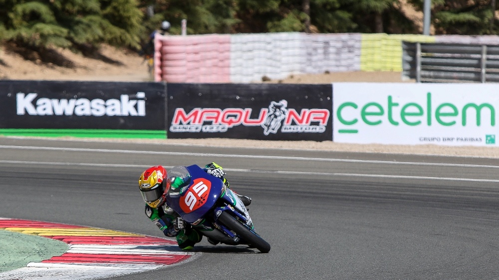 ESBK Albacete: Maxi Scheib vence en Superbike y Héctor Garzó se impone en Supersport