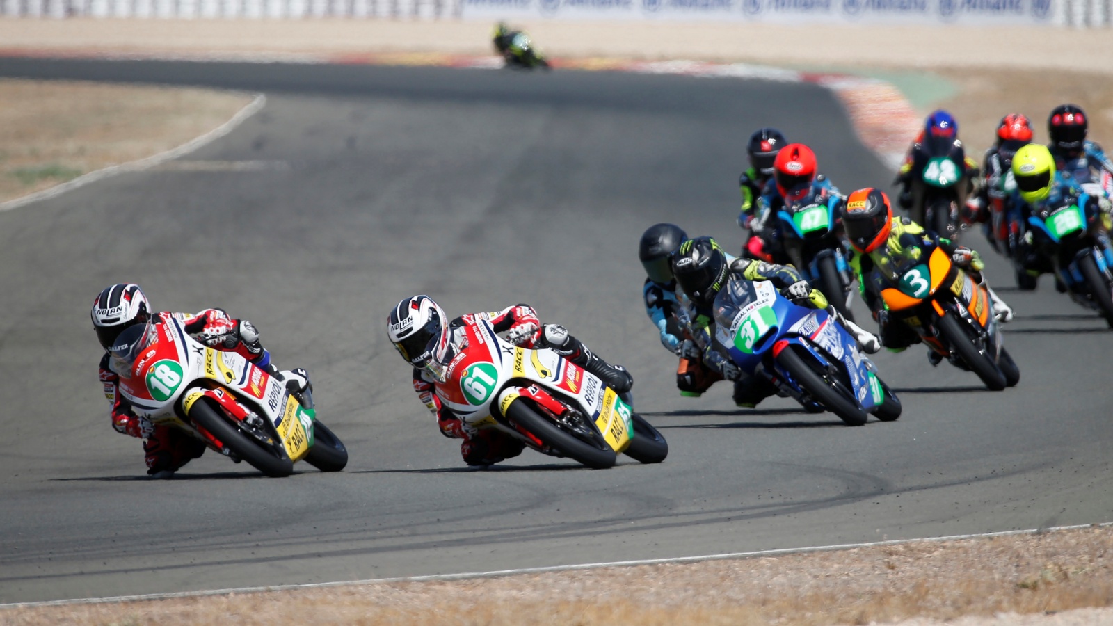 ESBK Albacete: Maxi Scheib vence en Superbike y Héctor Garzó se impone en Supersport