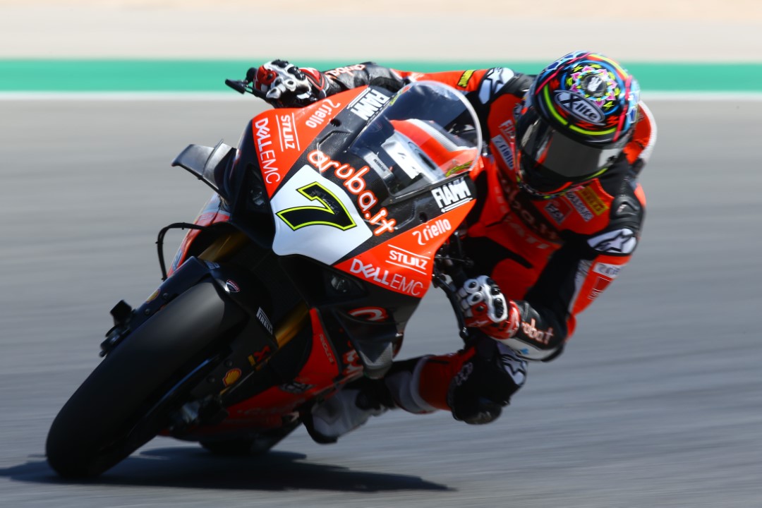 Jonathan Rea vence con autoridad en la primera manga del WSBK en Portimao