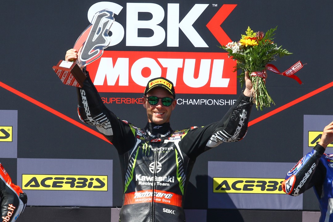 Jonathan Rea vence con autoridad en la primera manga del WSBK en Portimao