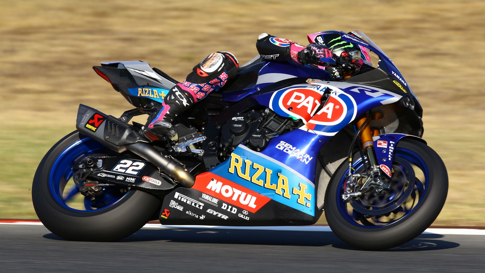 Jonathan Rea vuelve a vencer en Portimao y Álvaro Bautista remonta para ser segundo