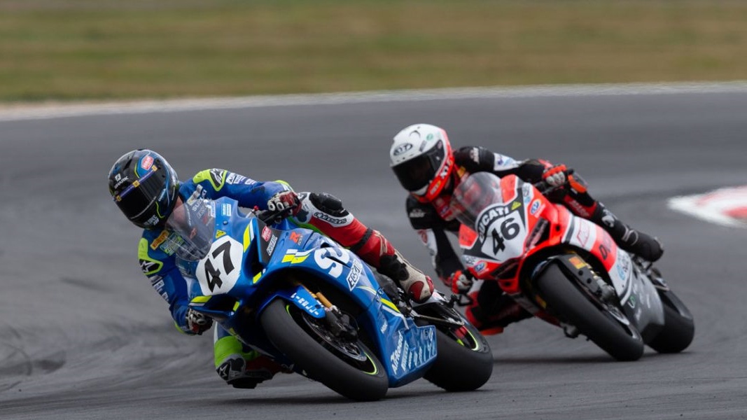 NoTodoMotoGP: Toni Elías resiste como puede e Ilya Mikhalchik es campeón del IDM