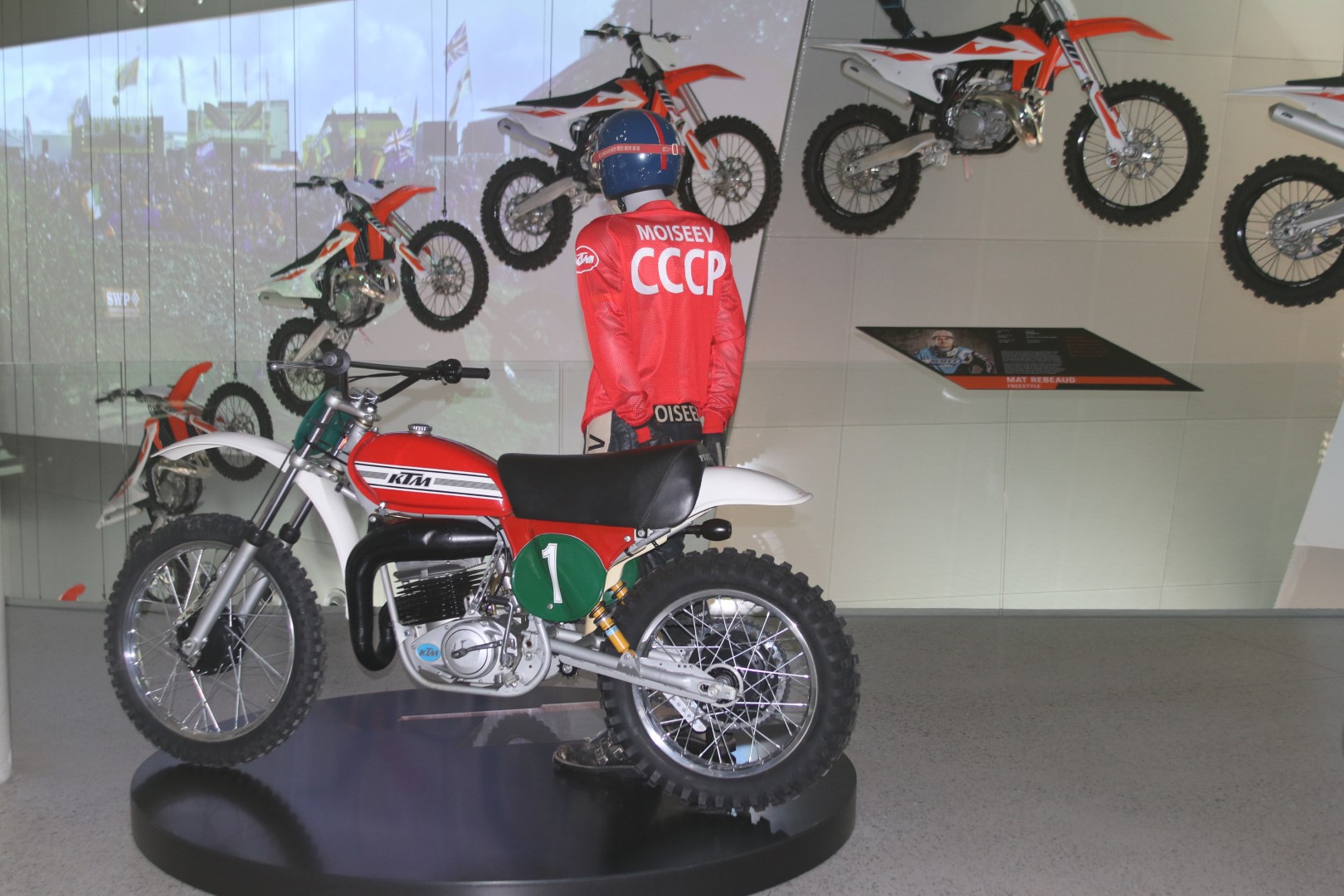 Visita al KTM Motohall: historia y presente de KTM