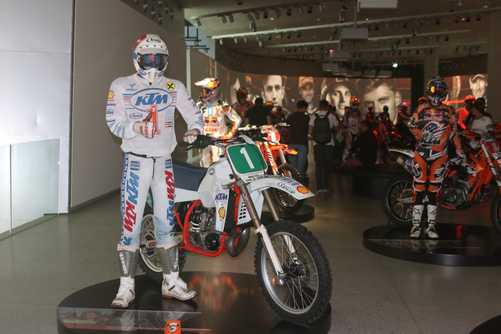 Visita al KTM Motohall: historia y presente de KTM