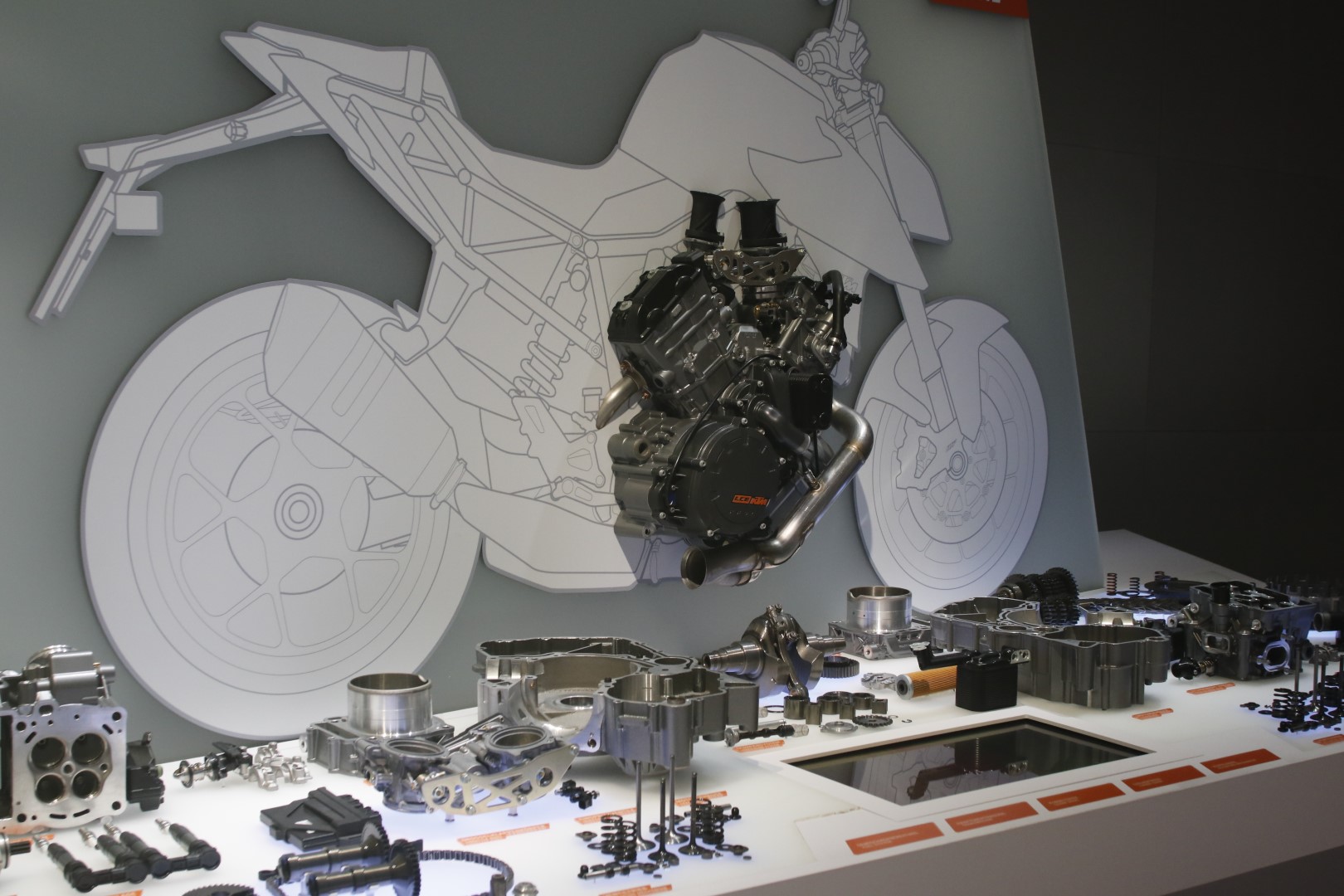 Visita al KTM Motohall: historia y presente de KTM