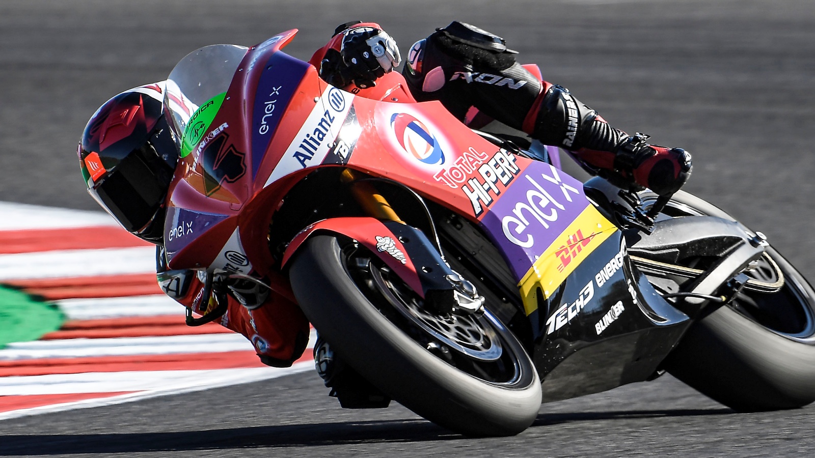 Matteo Ferrari firma el doblete en Misano y Héctor Garzó repite podio en MotoE