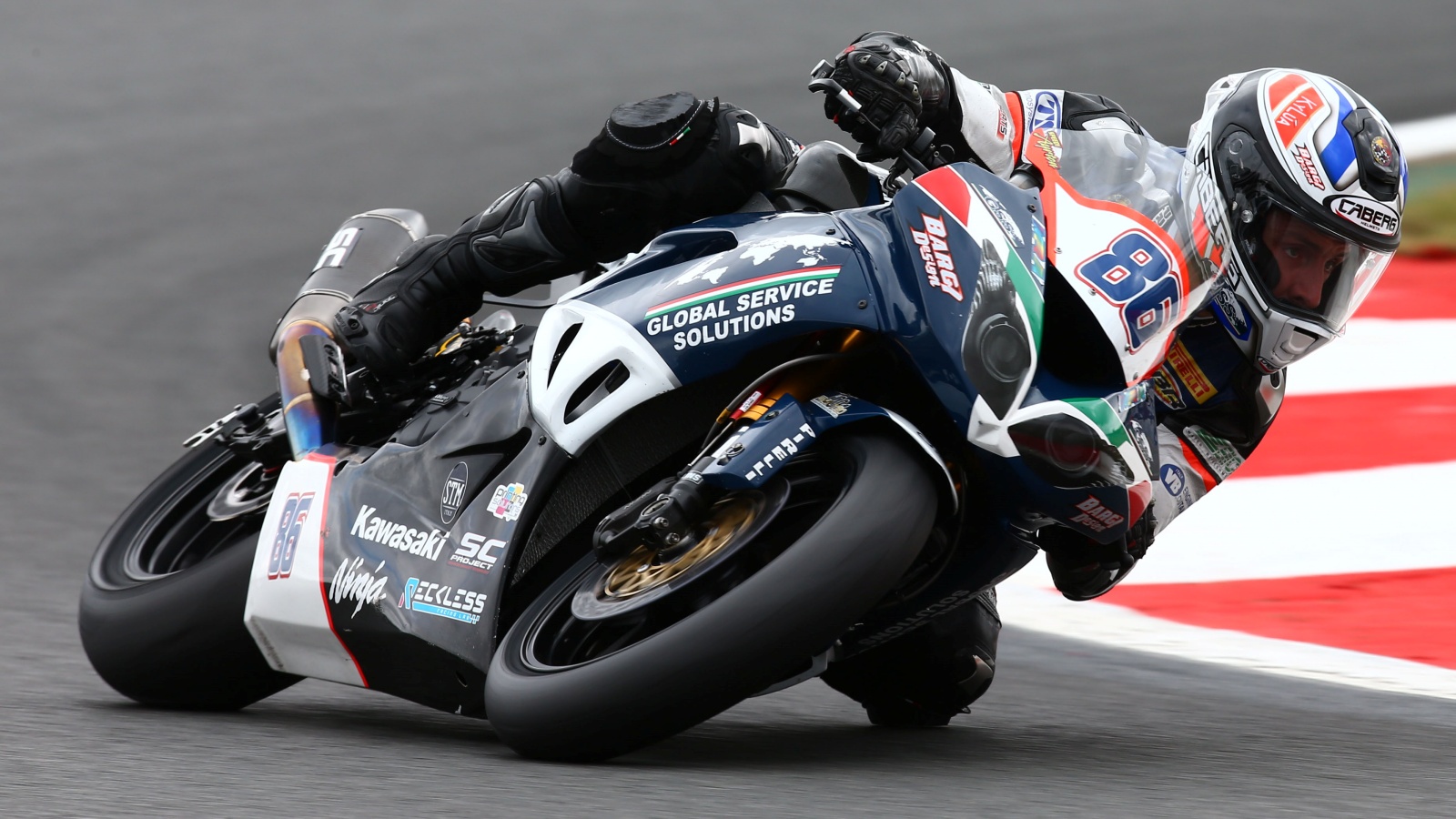 Lucas Mahias acaba con la racha de Yamaha en Supersport tras imponerse a Isaac Viñales