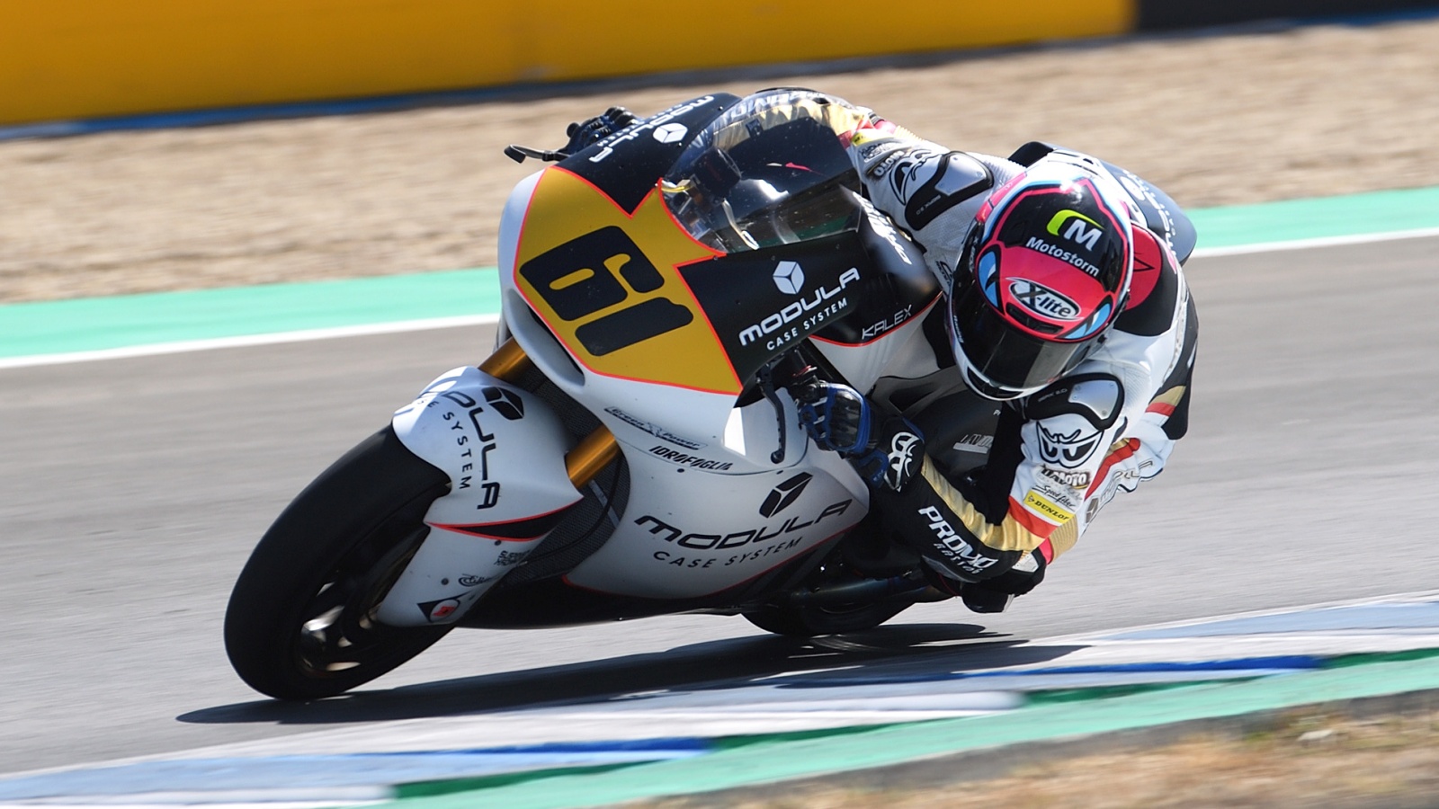 Edgar Pons se lleva el triunfo en Jerez y acaricia el título del Europeo de Moto2 2019