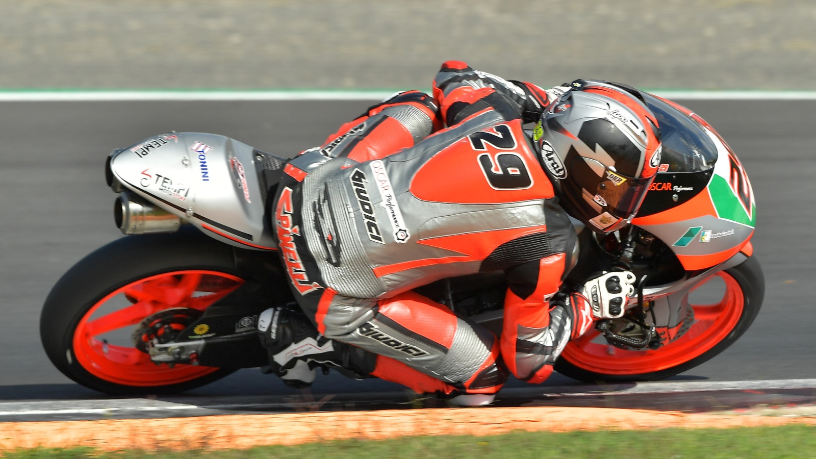 NoTodoMotoGP: Scott Redding vuelve a lucirse y Ducati asegura el título del BSB